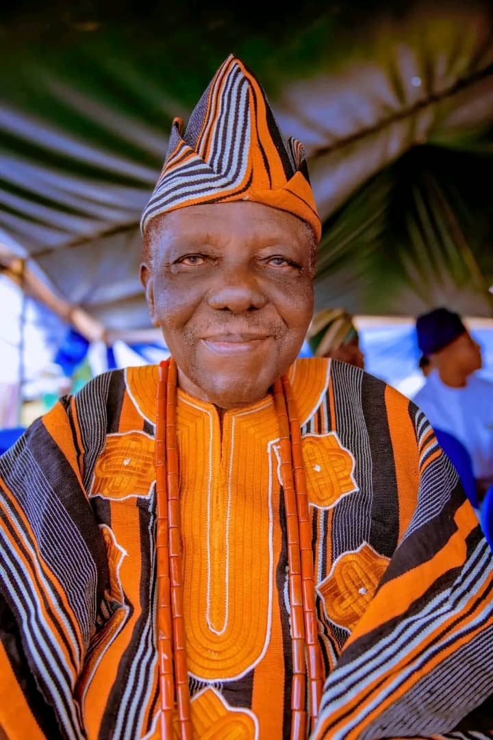 Aare Segelu Mourns With Hon. Adepoju ‘Ibarapakan’, Family, Igboora Over Patriarch’s Passing