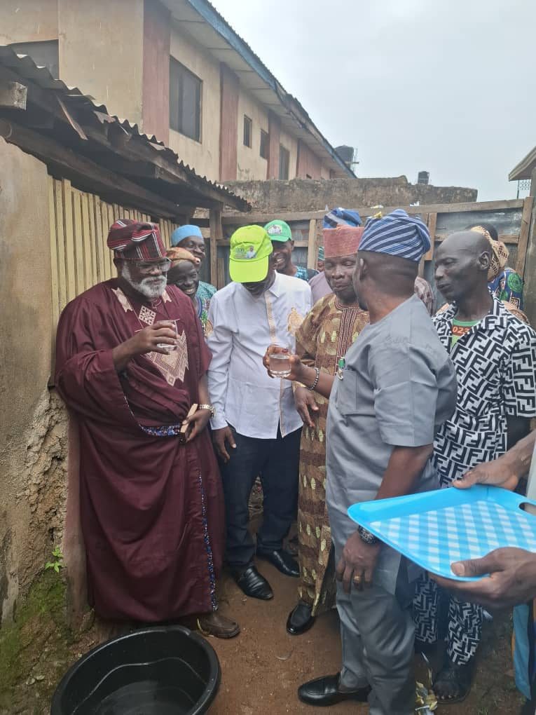 Comrade Aborisade Receives Hero’s Welcome in Egbeda Ward 11