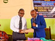 Akinduro hands over to Ayoola as Ibadan Zone Shareholders’ Association gets new leaders