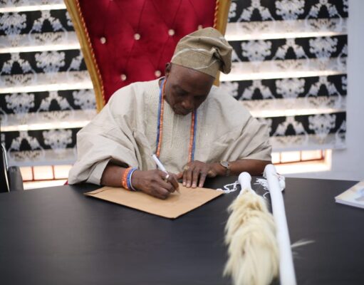 Olubadan dismisses rift rumours with Makinde, clarifies coronation postponement