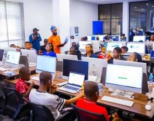 Digital Marketing and Youth Empowerment: Lessons from the FHG Neo Life Partnership