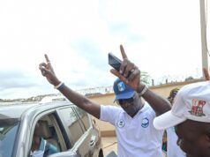 Adekanmbi storms PDP South-West Secretariat for alliance signing