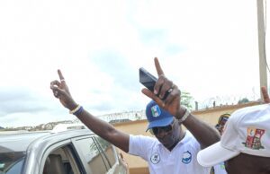 Adekanmbi storms PDP South-West Secretariat for alliance signing