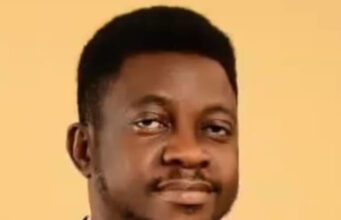 Phoney Awards and Exploitation of Unsuspecting CEOs in Nigeria by Isaac Oluyi PHONY AWARDS AND THE EXPLOITATION OF UNSUSPECTING CEOS