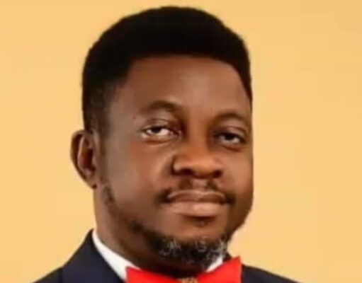 Phoney Awards and Exploitation of Unsuspecting CEOs in Nigeria by Isaac Oluyi PHONY AWARDS AND THE EXPLOITATION OF UNSUSPECTING CEOS