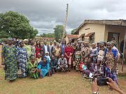 Over 284 UI serving, retired academics donate millions of naira to rescued Oriire teachers, pupils