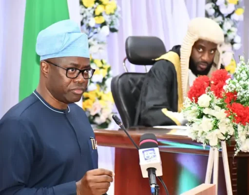 Oyo Assembly approves Makinde’s annual leave, deputy takes over